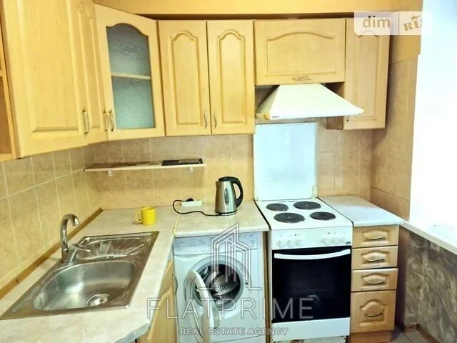 Продаж 1к квартири 27 кв. м на просп. Любомира Гузара 9А • I