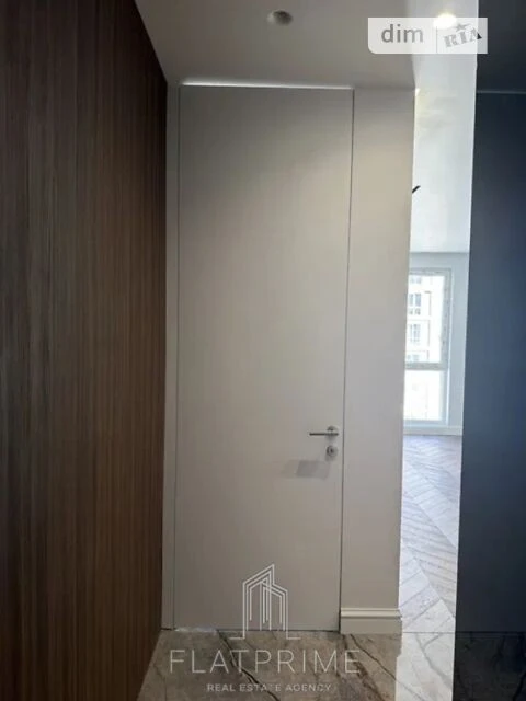 Продаж 1к квартири 51 кв. м на вул. Михайла Максимовича 26Г,