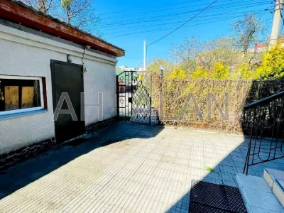 Будинок. Київ, Данила Щербаківського вул. (Щербакова)