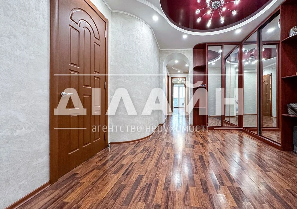 VIP 3х уроаневый пентхауз с видовой террасой на р. Днепр