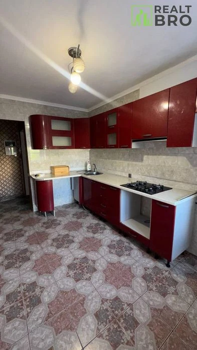 Квартира на продаж,  3-кімнатна , 65 м2,