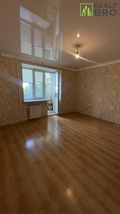 Квартира на продаж,  3-кімнатна , 65 м2,