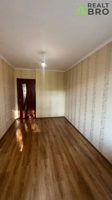 Квартира на продаж,  3-кімнатна , 65 м2,