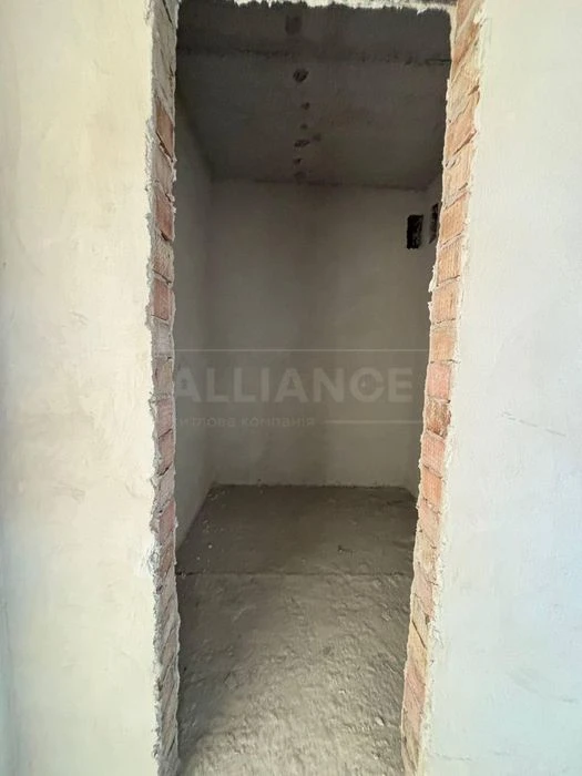 I am selling a two-room apartment in a newly built house near Vokz