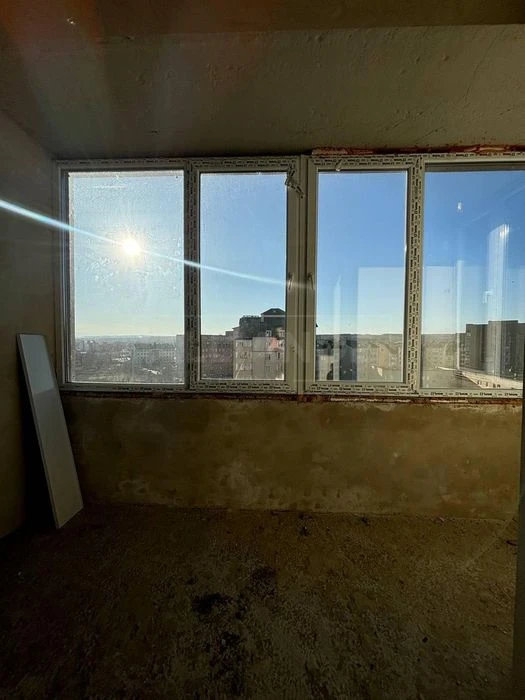 I am selling a two-room apartment in a newly built house near Vokz