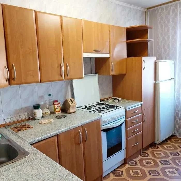 1к. квартира Троєщина, бул. Л. Бикова 7. Газова плита