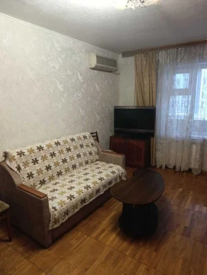 Проспект Європейського союзу 64
