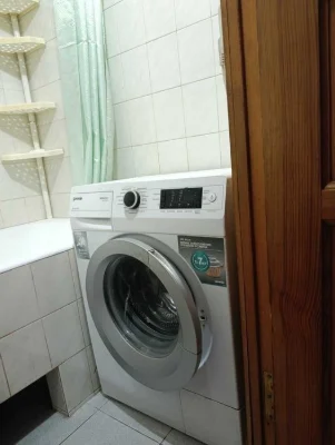 Проспект Європейського союзу 64
