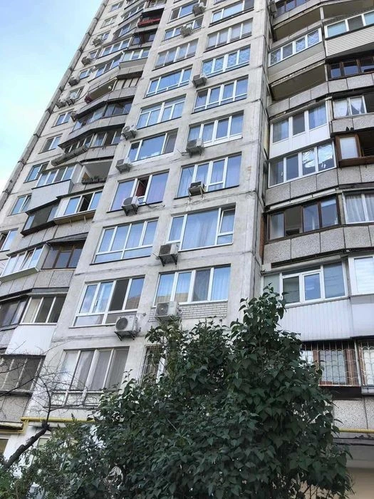 Сдам 1-комнатную. квартиру на Оболони, просп. Героев Сталинг