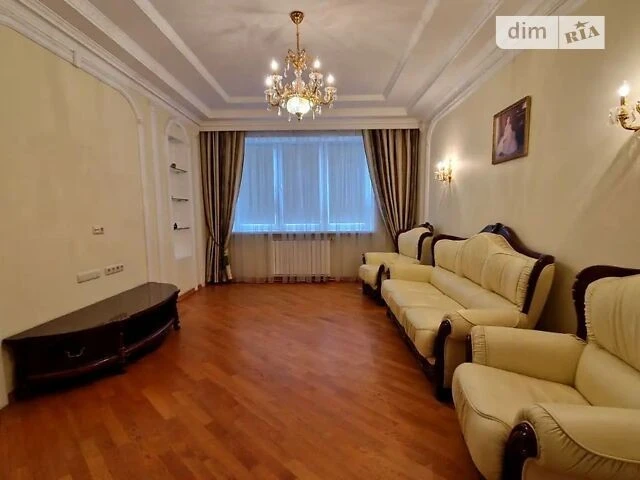 Довготривала оренда 2к квартири на вул. Левка Лук'яненка 21К