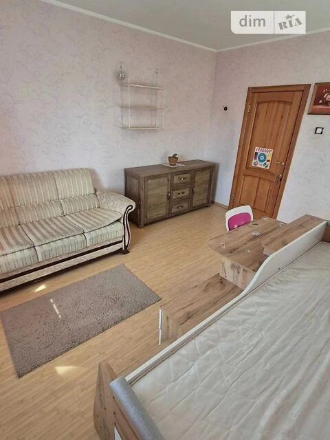 Довготривала оренда 2к квартири на вул. Каштанова 8 • ID 347