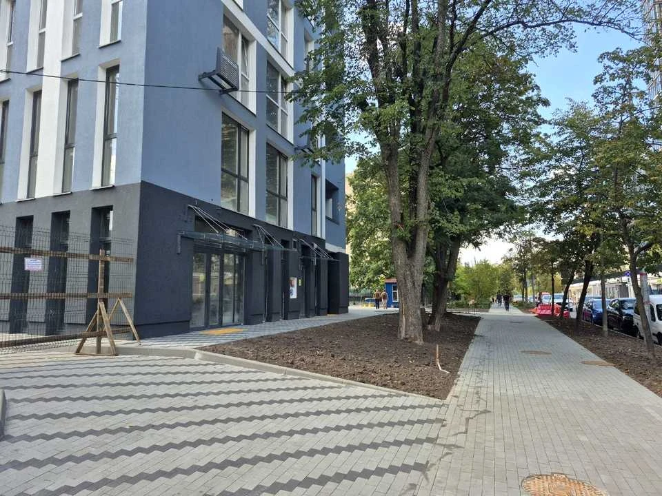 Квартира. Київ, Юлії Здановської вул. (Ломоносова), (Будинок