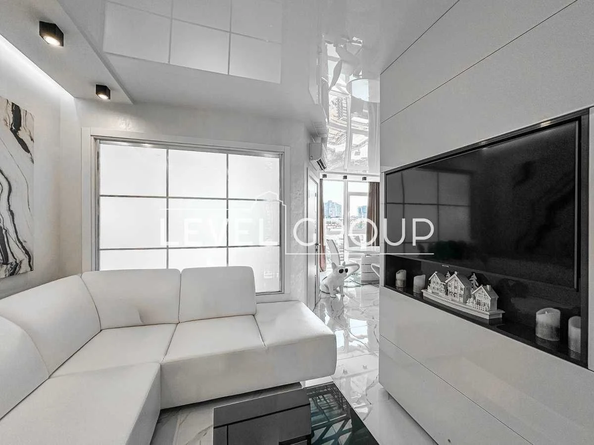 Продаж 2-кімнатної квартири 85.7 м², Джона Маккейна вул., 3А