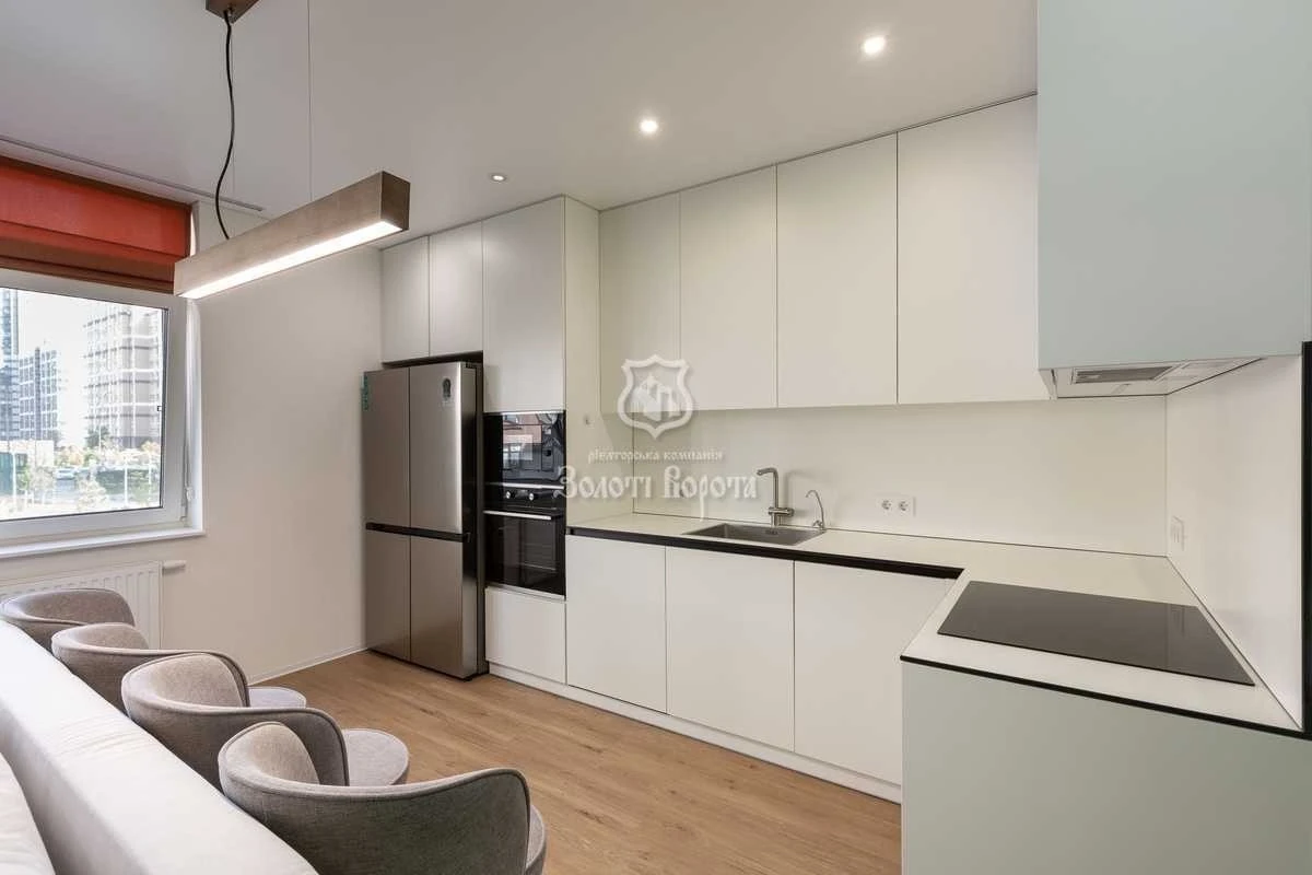 Продаж 2-кімнатної квартири 67.8 м², Олександра Олеся вул.,