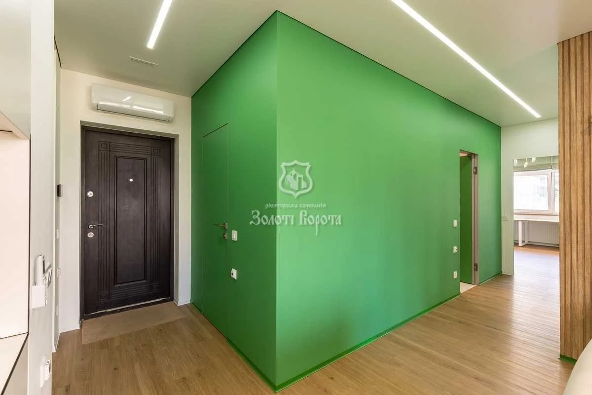 Продаж 2-кімнатної квартири 67.8 м², Олександра Олеся вул.,