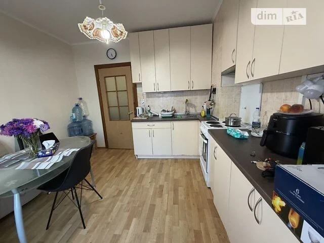 Sale of 2-room apartment 66.5 sq. m. on Oleny Pchilky 2B street • ID 3