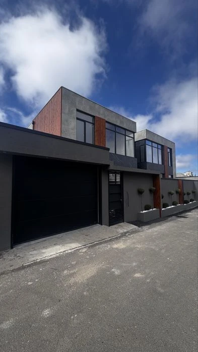 Newly renovated house for sale, with garage, Tairova/16th century. Fo