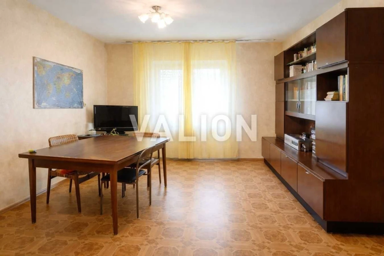 Sale of 4-room apartment 109.7 m², Petra Hryhorenko Ave