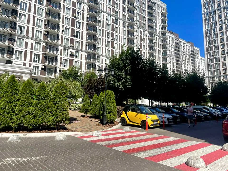 Квартира. Київ, Михайла Максимовича вул. (Онуфрія Трутенка),