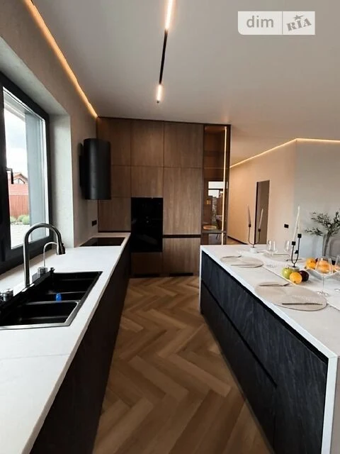Продаж 1 поверхового будинку з ділянкою на 5.5 сотки, 150 кв