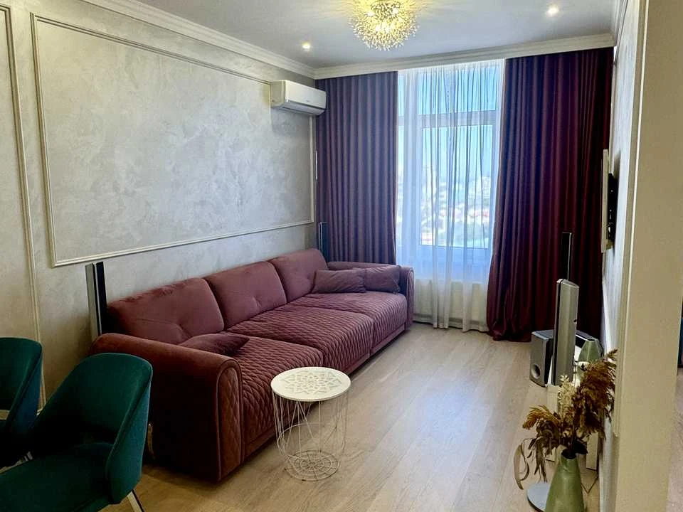 Квартира. Одеса, Літературна вул.