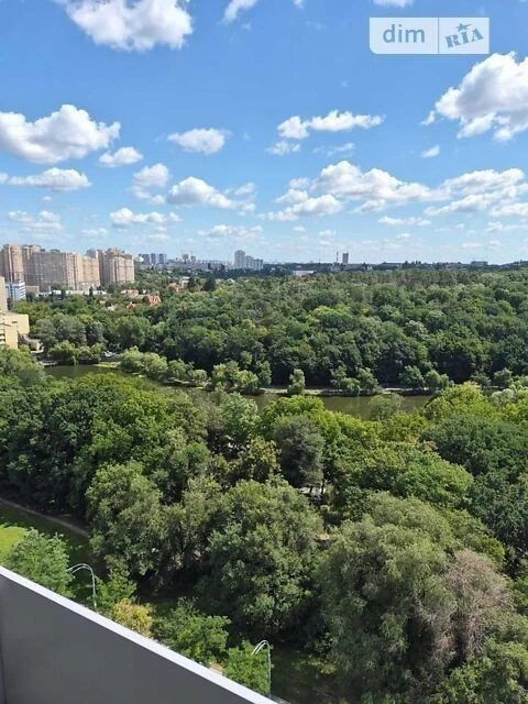Sale of 3-room apartment 116.4 sq. m on Holosiivskyi Avenue 78/2