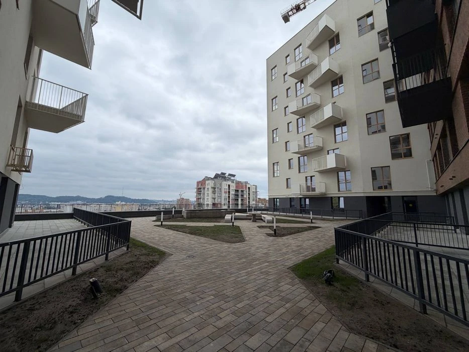 3-room apartment for sale in the residential complex 'Viking Hills', Shchurat Street