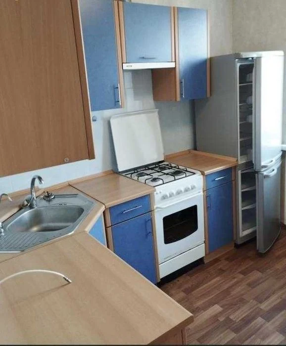 Продается 1 комнатная квартира на проспекте Небесной Сотни,