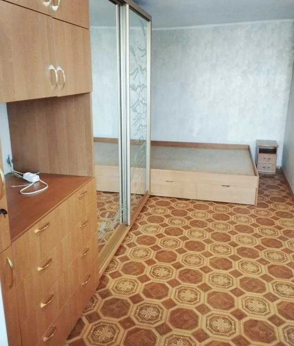 Продается 1 комнатная квартира на проспекте Небесной Сотни,
