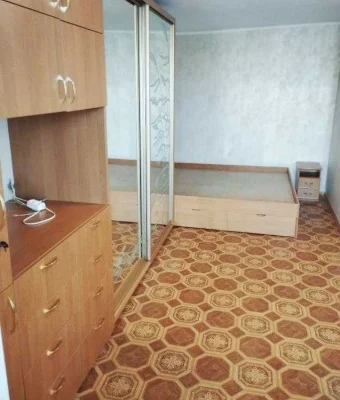 Продается 1 комнатная квартира на проспекте Небесной Сотни,