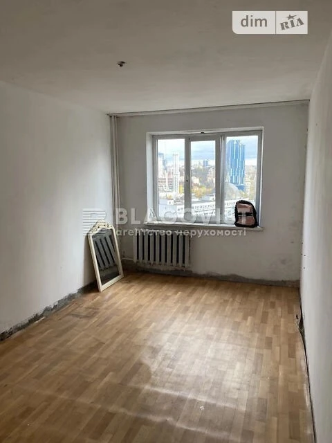 Sale of a 3-room apartment of 69 sq. m on Patriarha Mstislava Skry street