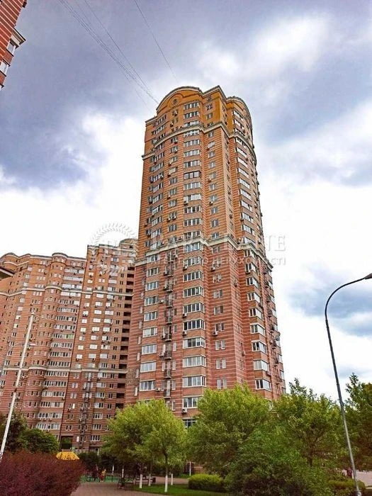 Продаж 2-кімнатної квартири в ЖК «Голосієво» вул. Голосіївсь