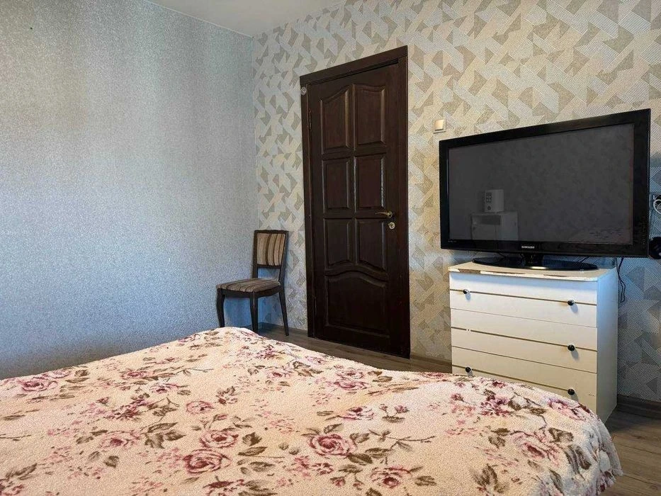 Продаж трикімнатної квартири 78 м., метро Теремки, Магелан
