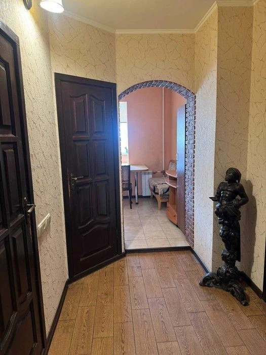 Продаж трикімнатної квартири 78 м., метро Теремки, Магелан