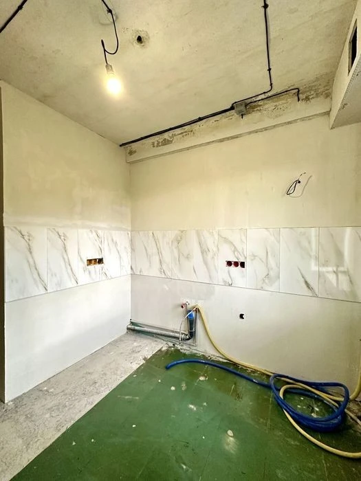 БЕЗ КОМІСІЇ! Продам 2-кім. квартиру біля метро Дарниця. ГАЗ!