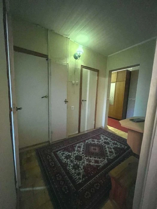 Феодосіївська вул. метро Деміївська