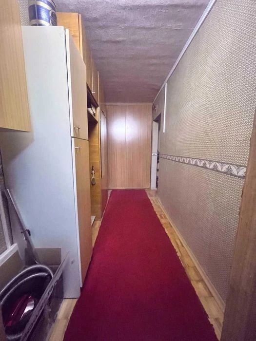 Феодосіївська вул. метро Деміївська