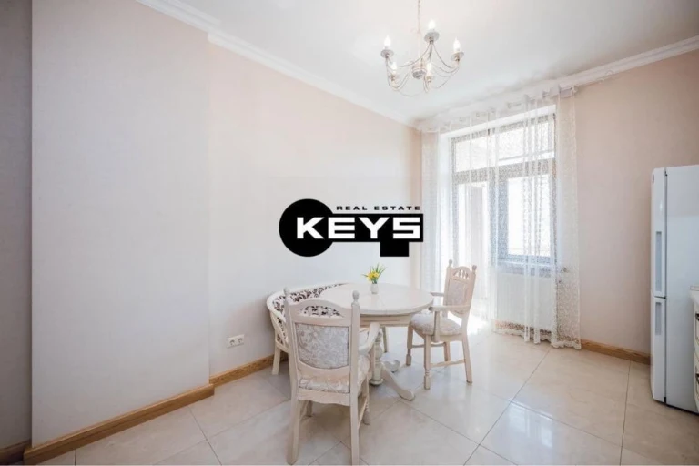 Продаж 1к квартири з ремонтом, печерськ, бул. Лесі Українки