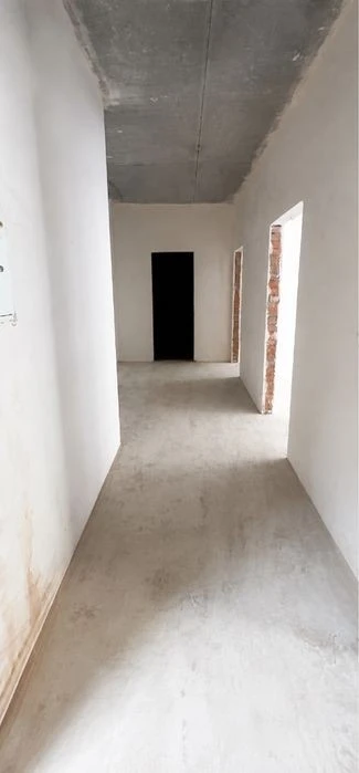 Дегтярна, 17. 3-кімнатна квартира в ЖК Podil Grad. Вікна на