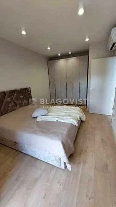 Продаж 1 кімнатна квартира 43м Липківського митрополита 38а,