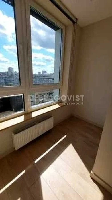 Продаж 1 кімнатна квартира 43м Липківського митрополита 38а,