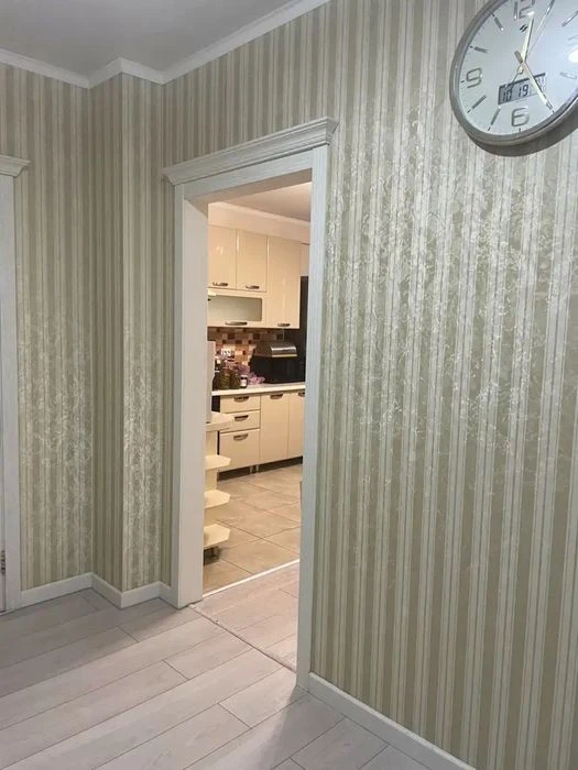 Без % Продаж 83 м2 роздільна 2-х кім, вул. Ернста, 16А