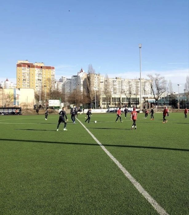 Продаж від власника м. Мінська (3-х квартири Левка Лукʼяненк
