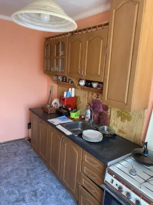 Продам трикімнатну квартиру на лівому березі без комісії