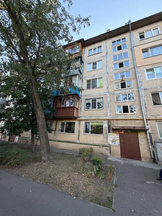 Продаж двокімнатної квартири