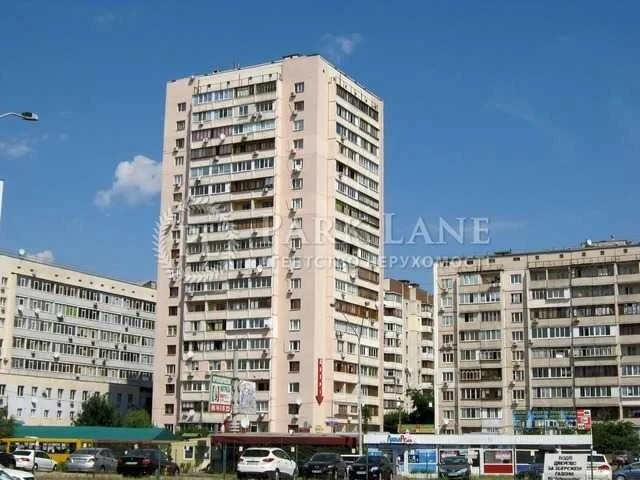 2-кімнатна квартира біля метро Позняки - просп. Петра Григор