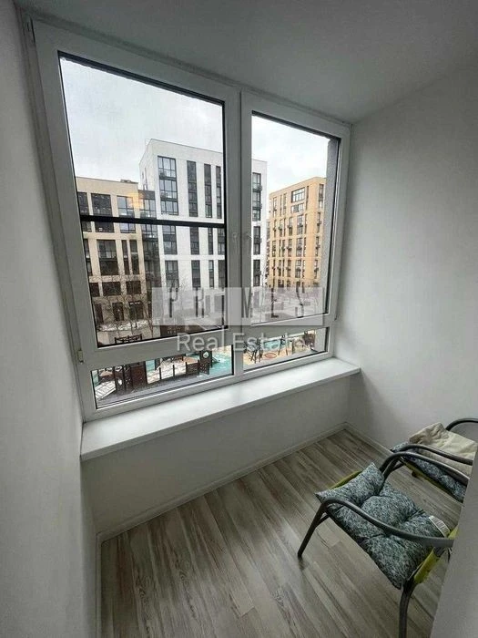Продам квартиру на 30 поверсі ЖК Файна Таун 30м2 вул Салютна