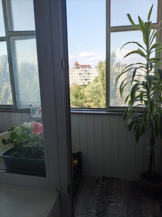 3-к квартира, вул. Малишка, 21Б, між м.Дарниця і м.Чернігівс