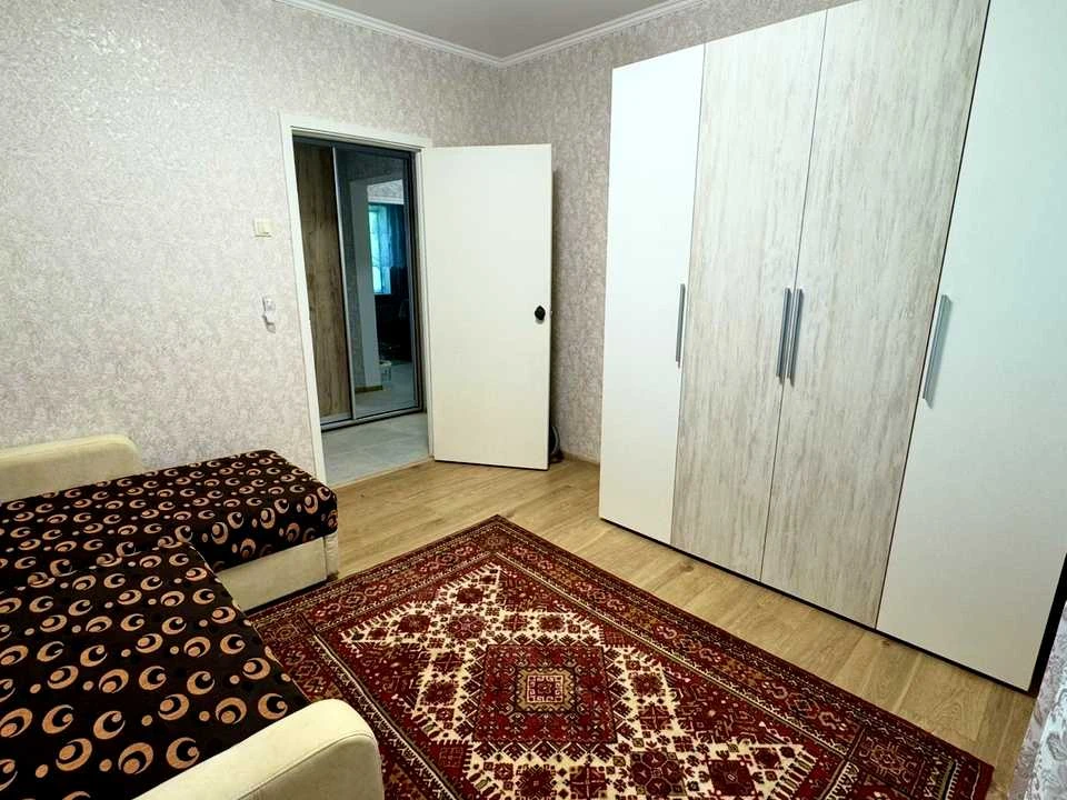 Квартира. Київ, Підлісна вул.