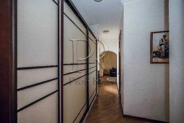 Sale of a 2-room apartment of 55 m², 8 Simona Petlyura St